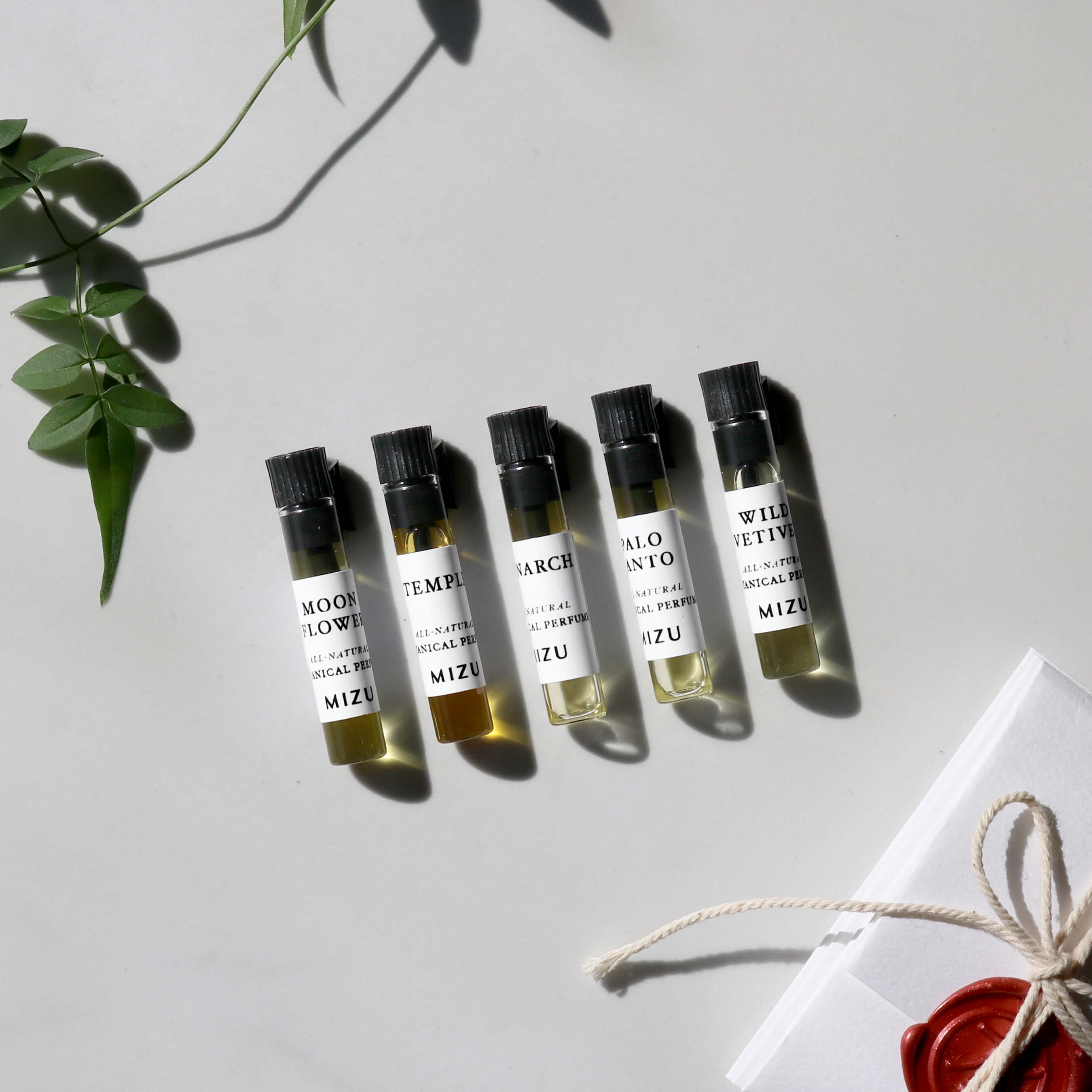 Botanical Perfume Oil Discovery Set of 5 – MIZU